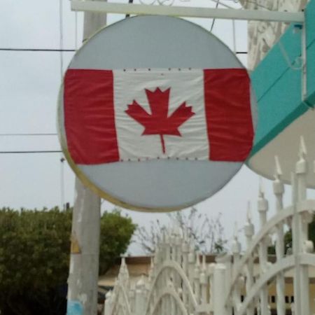 Canadian House Tolú Eksteriør bilde