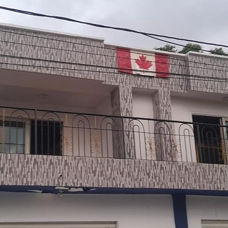 Canadian House Tolú Eksteriør bilde